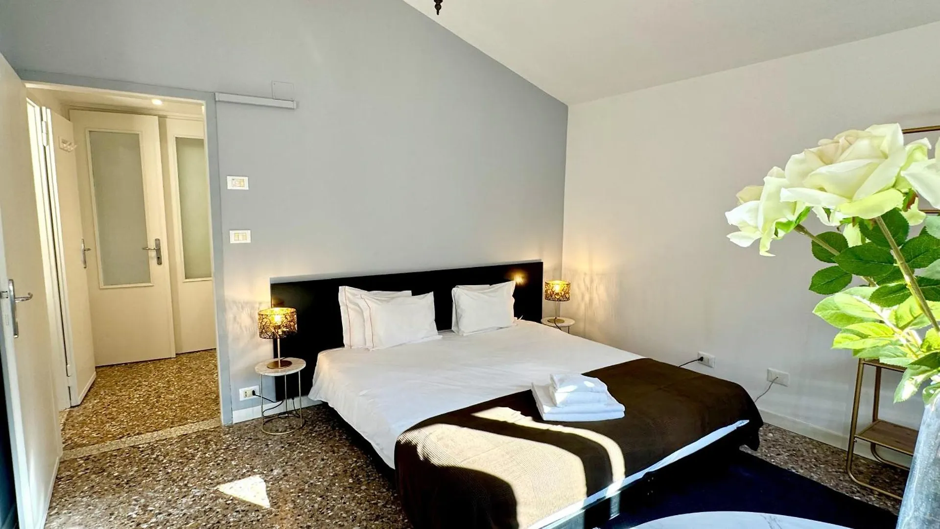 Apartment Residence Surian Venice