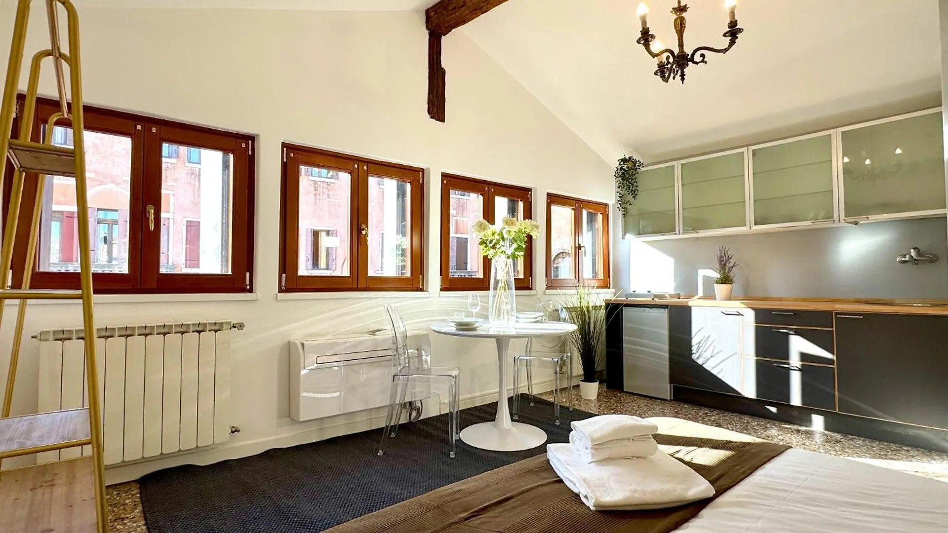 Apartment Residence Surian Venice