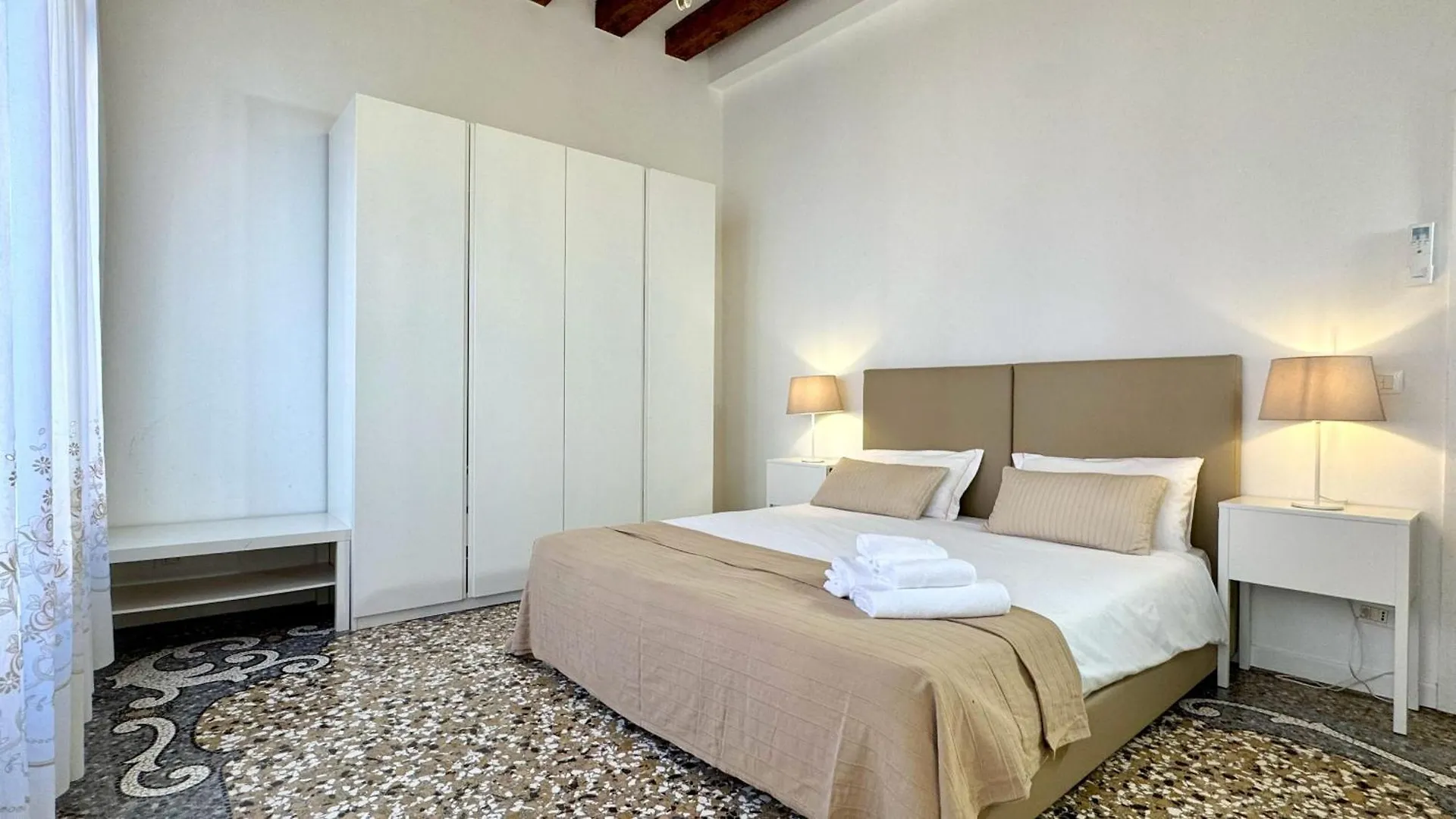 Lejlighed Residence Surian Venedig Italien